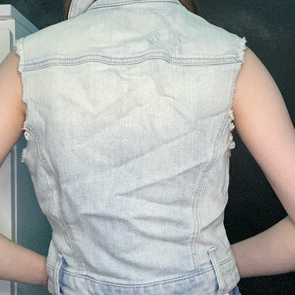 Guess Denim Vest - Picture 2 of 3